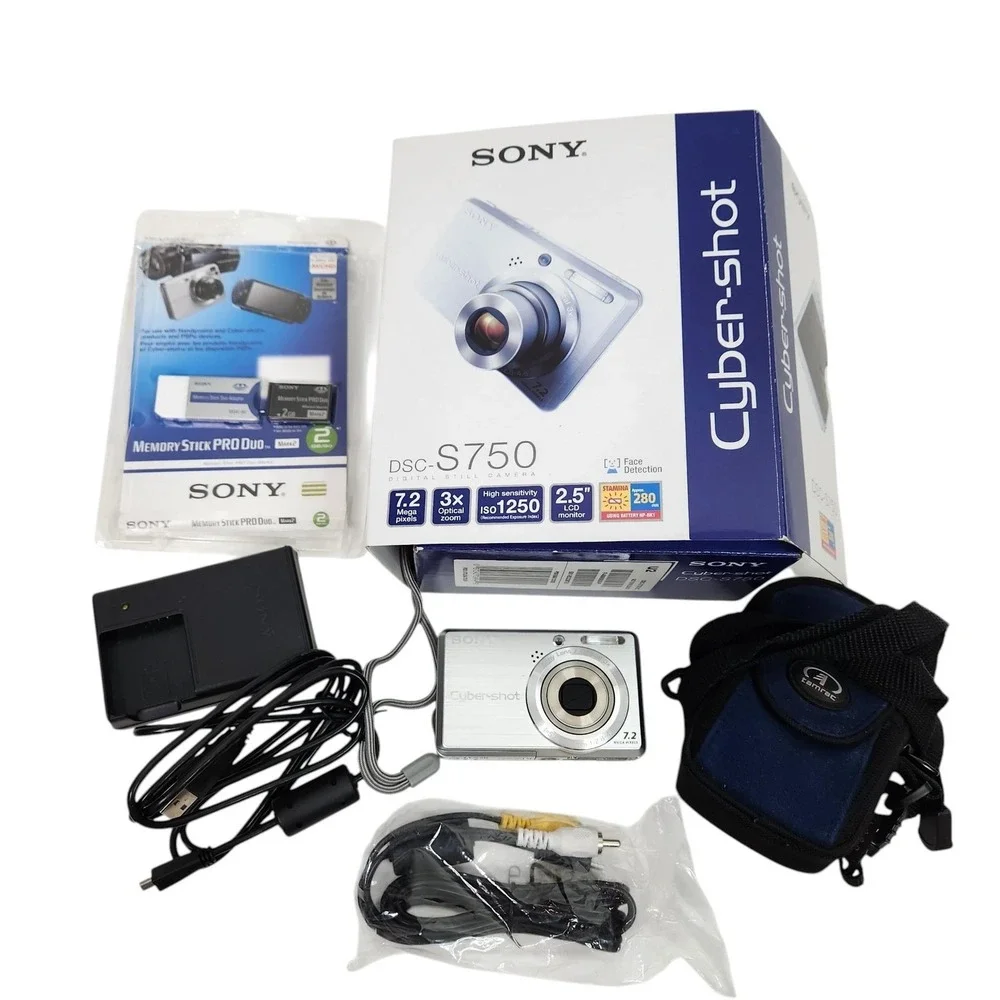 Sony Cyber-shot DSC-S750 7.2MP Digital Camera Silver 3X Zoom 2.5